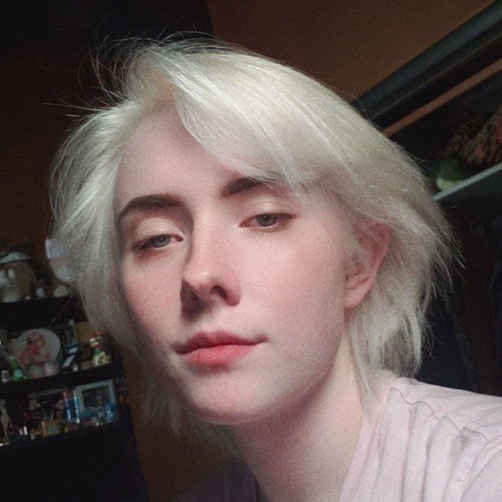 Meet your Posher, Flynn